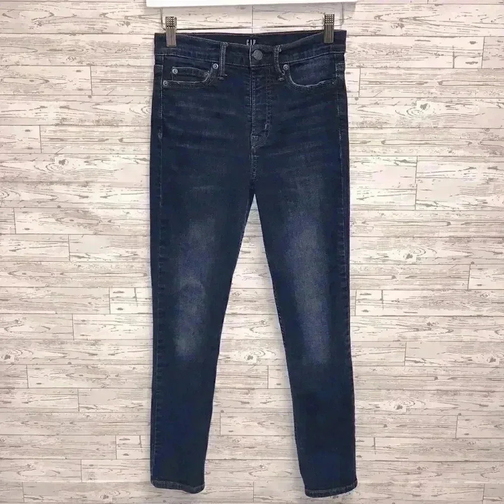 GAP True Skinny size 25
